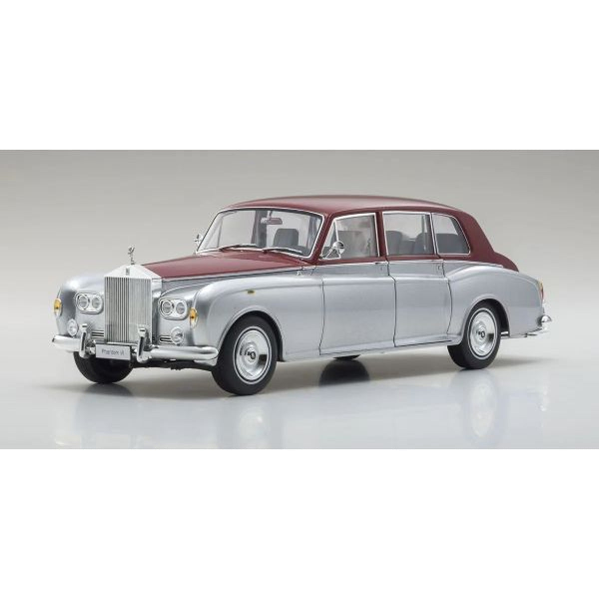 Rolls-Royce Phantom VI Silver/Red - 1:18 Scale Diecast Model Car