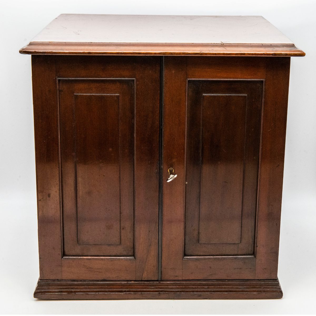 Spink Cabinet (24 Trays) 355mm x 355mm x 320mm