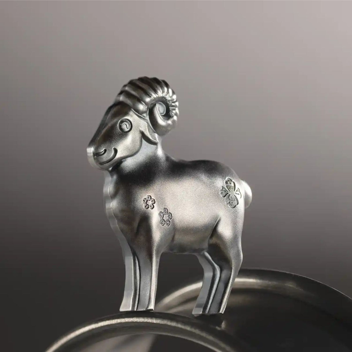 Lunar Year of the Goat 2027 1000T Fluffy Sheep Ultra High Relief 1oz Silver Antique Coin