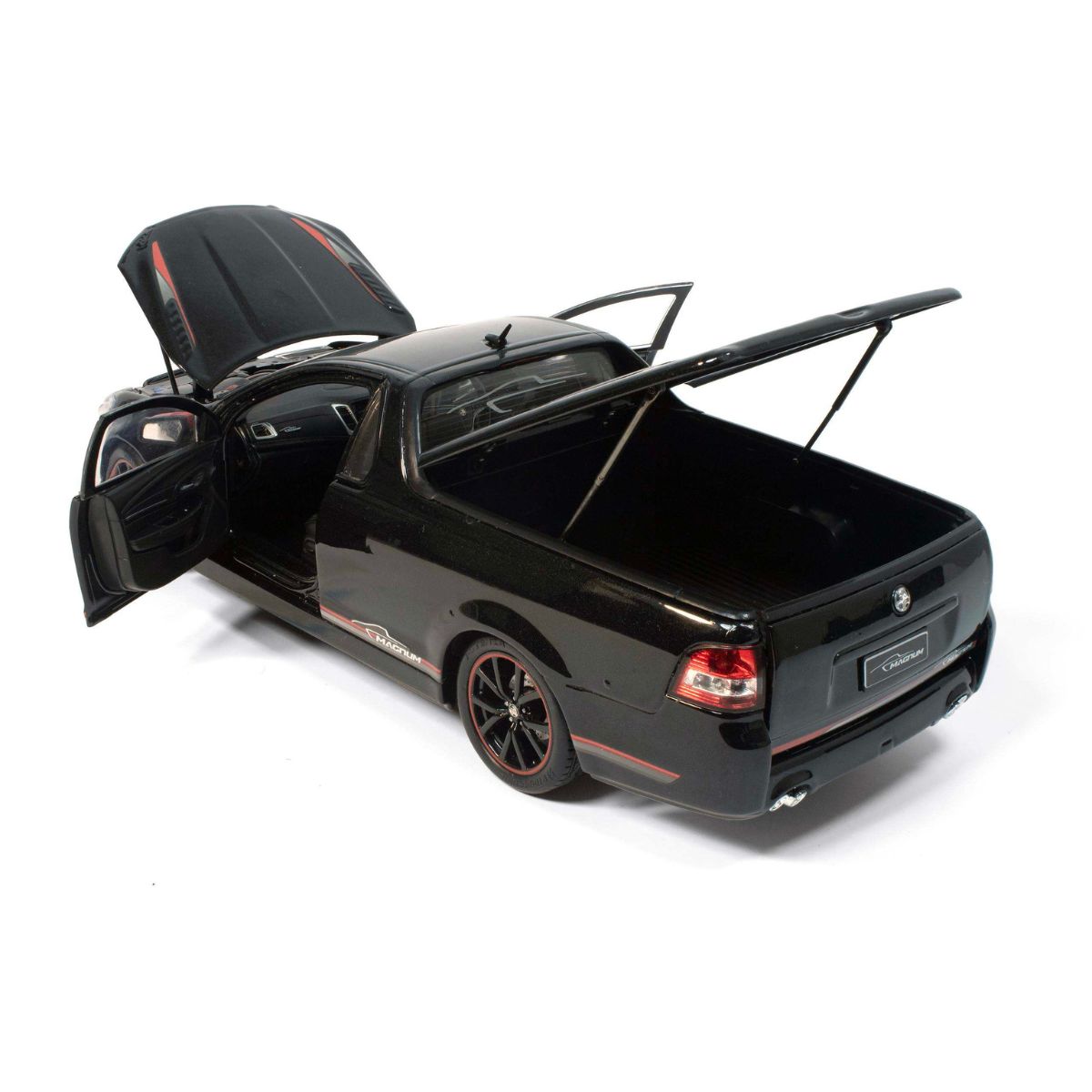 Holden VFII Commodore Magnum Ute - 2017 - Phantom Black - 1:18 Scale Diecast Model Car