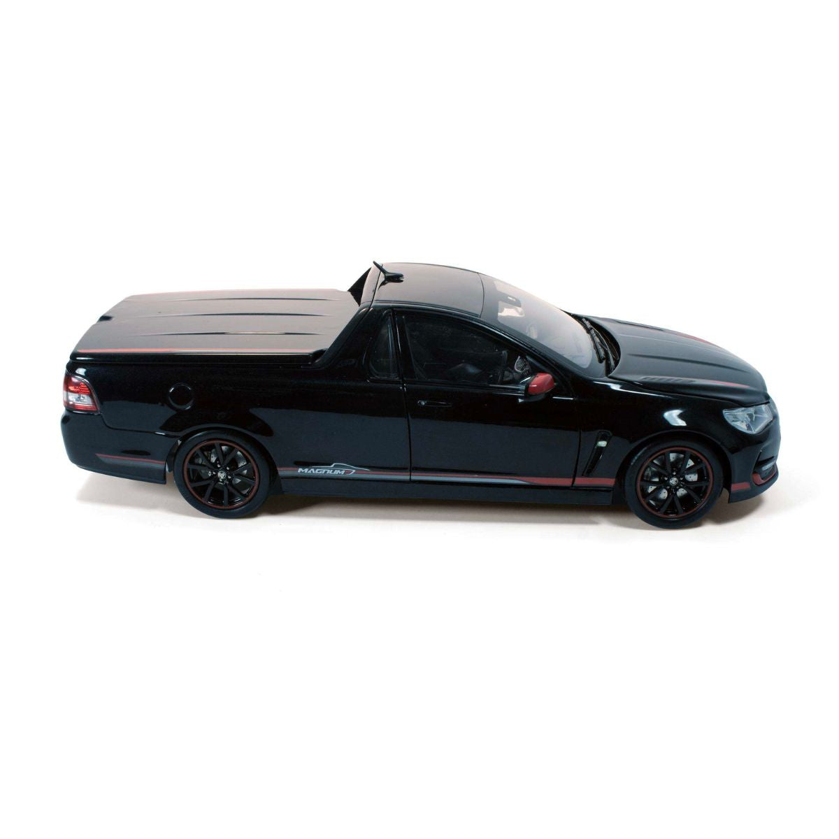 Holden VFII Commodore Magnum Ute - 2017 - Phantom Black - 1:18 Scale Diecast Model Car