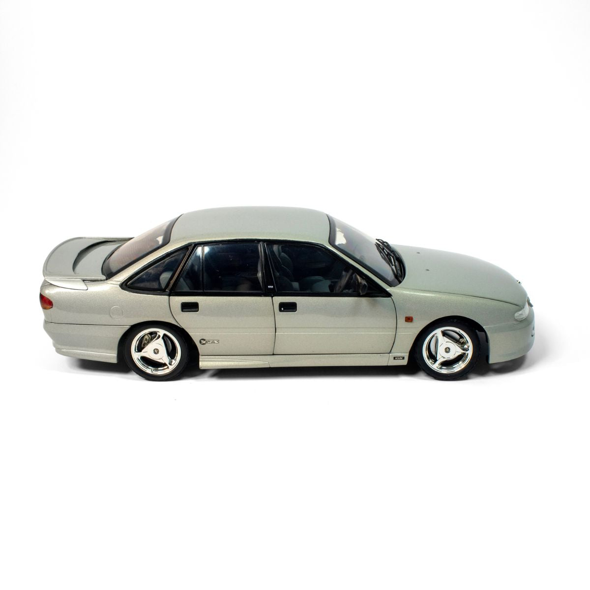 HSV VS GTS - SILVER MINK - 1:18 Scale Diecast Model Car
