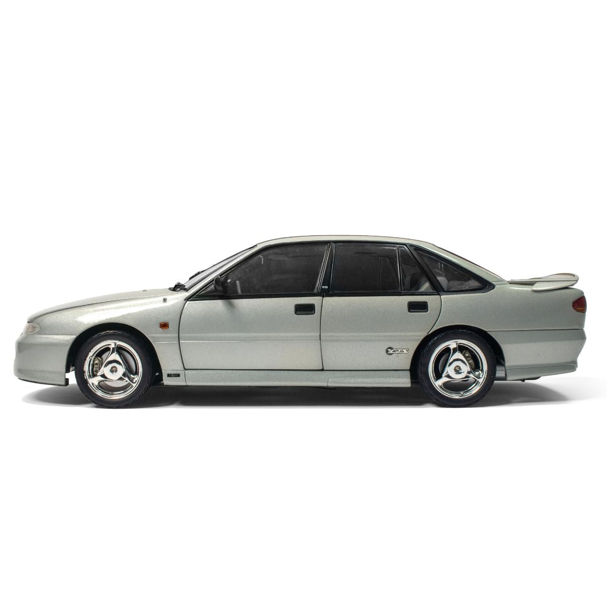 HSV VS GTS - SILVER MINK - 1:18 Scale Diecast Model Car