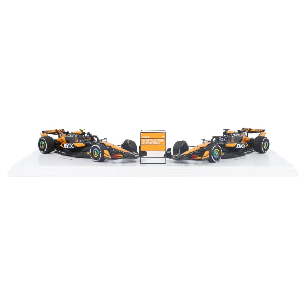 McLaren MCL38 No.4 & No.81 Constructor Champion 2024  - Lando Norris  & Oscar Piastri - Pit board & Special back card - 1:43 Scale Resin Model Car