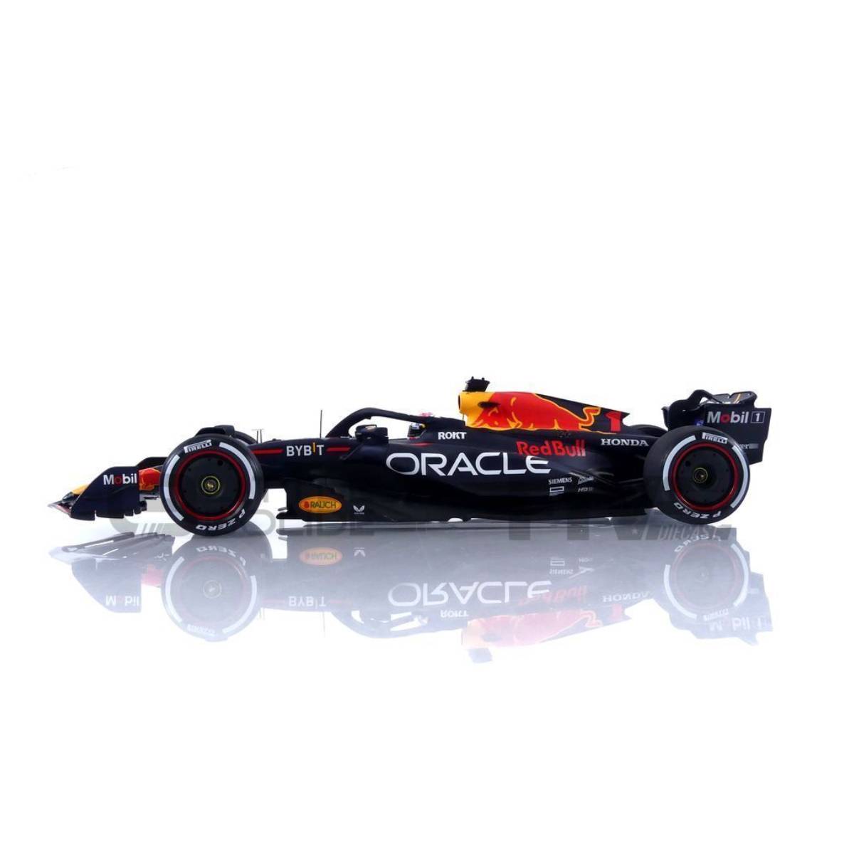 Oracle Red Bull Racing RB19 No.1 Oracle Red Bull Racing - Winner
