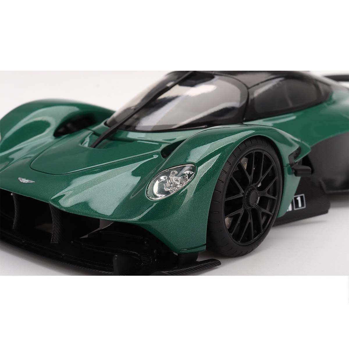 Aston Martin Valkyrie  Aston Martin Racing Green - 1:18 Scale Resin Model Car