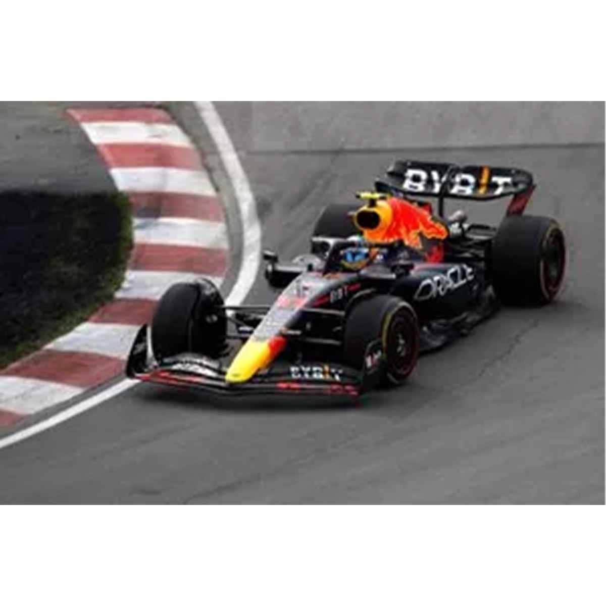 ORACLE RED BULL RACING RB18 - SERGIO PEREZ - CANADIAN GP 2022 - 1:43 Scale Resin Model Car