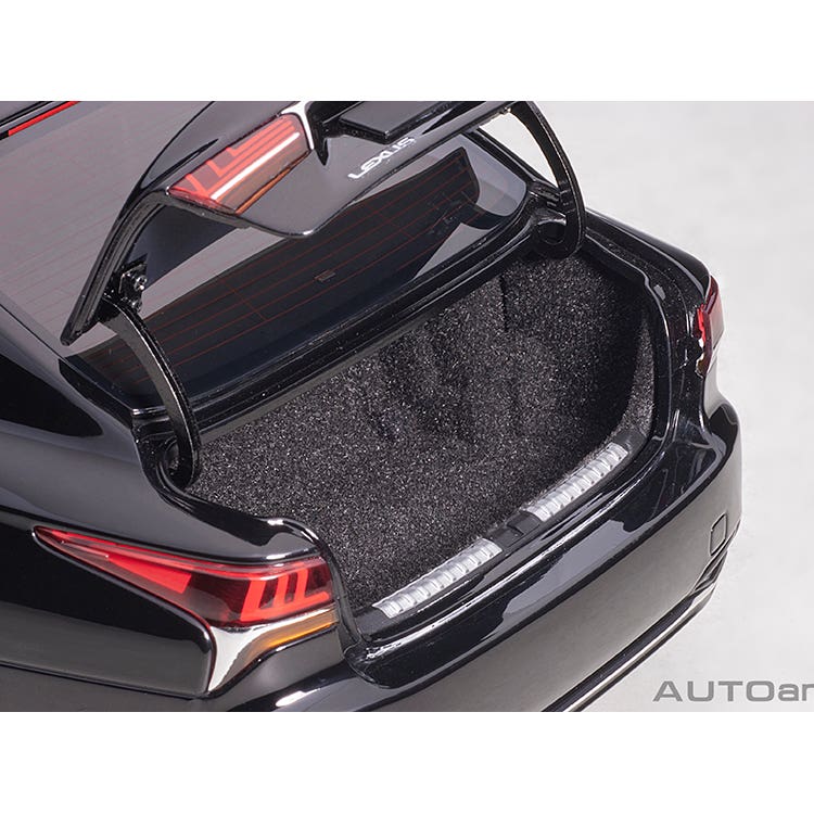 LEXUS LS 500h (BLACK/BLACK INTERIOR) - 1:18 Scale Composite Model Car