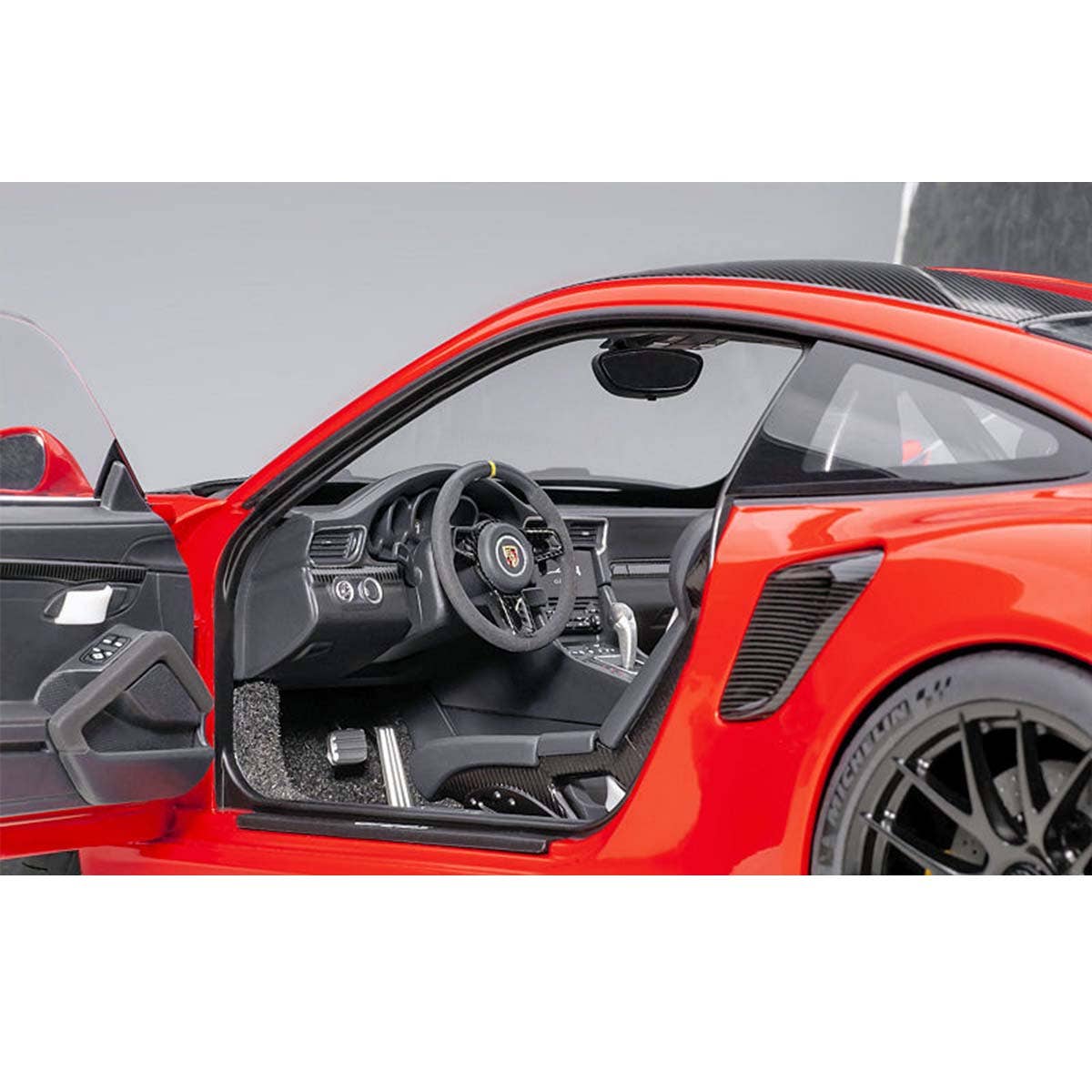 PORSCHE 911 (991.2) GT2 RS WEISSACH PACKAGE ( GUARDS RED ) - 1:18 Scale Composite Model Car
