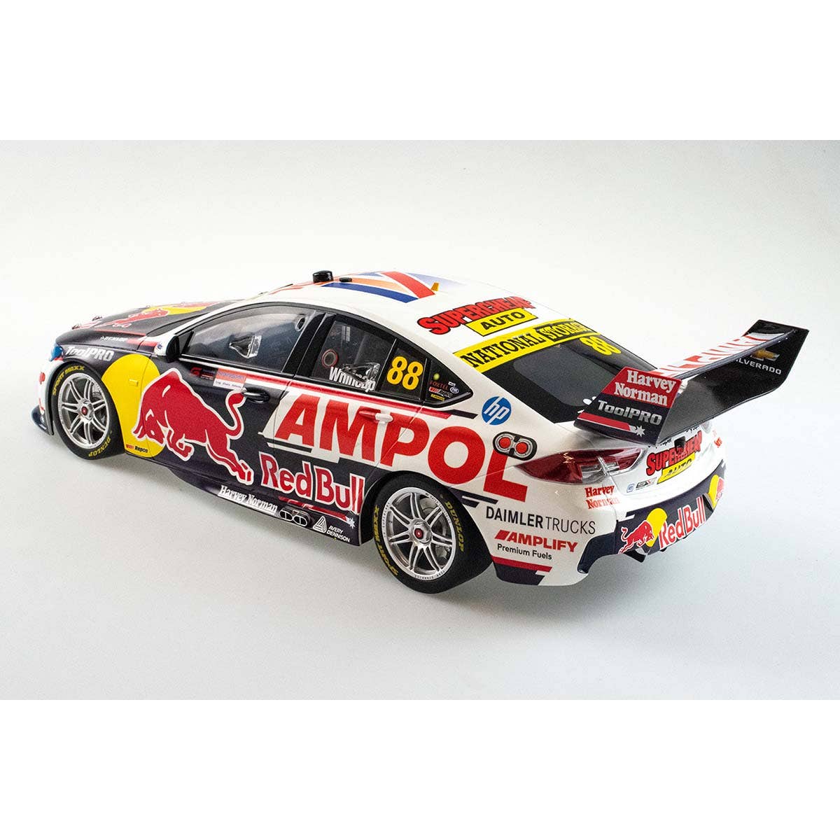 HOLDEN ZB COMMODORE - RED BULL AMPOL RACING #88 - JAMIE WHINCUP - BEAUREPAIRS SYDNEY SUPERNIGHT RACE 29 - LAST FULL-TIME SOLO DRIVE - 1:12 Scale Resin Model Car