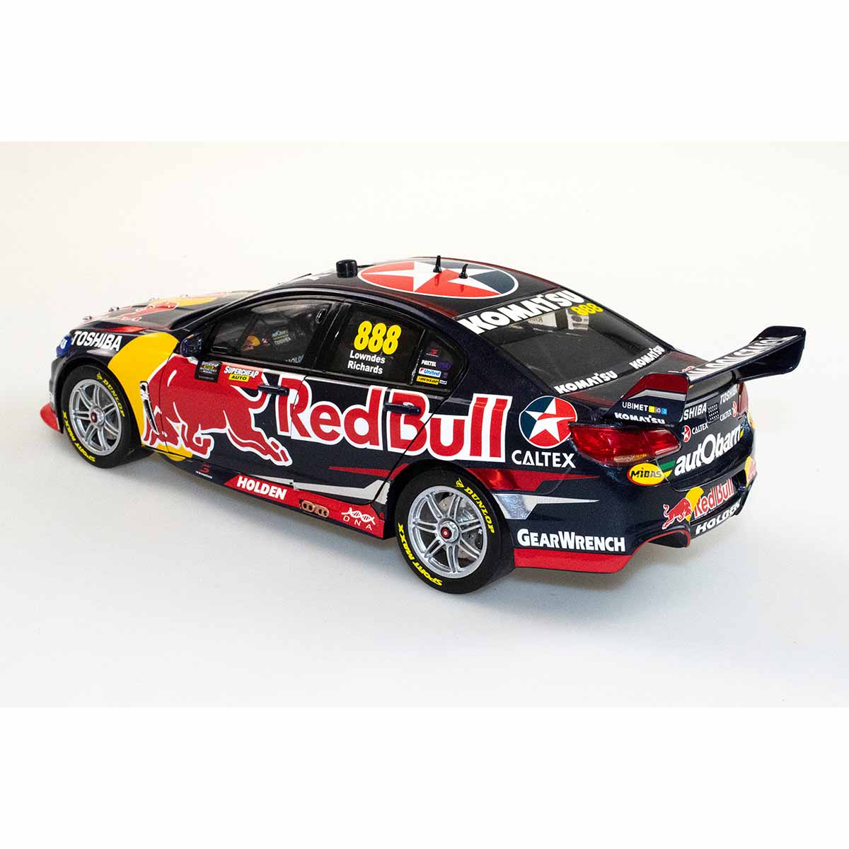 HOLDEN VF COMMODORE V8 - RED BULL RACING AUSTRALIA - LOWNDES/RICHARDS #888 - 2015 BATHURST 1000 WINNER - 1:18 Scale Diecast Model Car