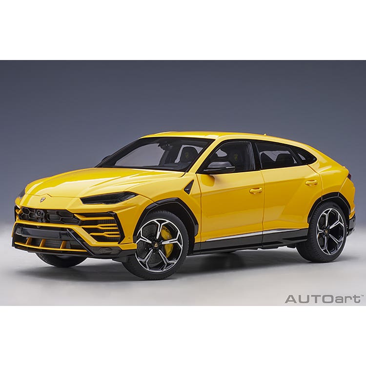 Lamborghini Urus - 2018 - Giallo Auge - 1:18 Model Car