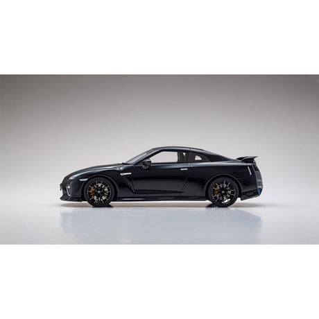 Nissan GT-R  2020 - Black - 1:18 Scale Resin Model Car