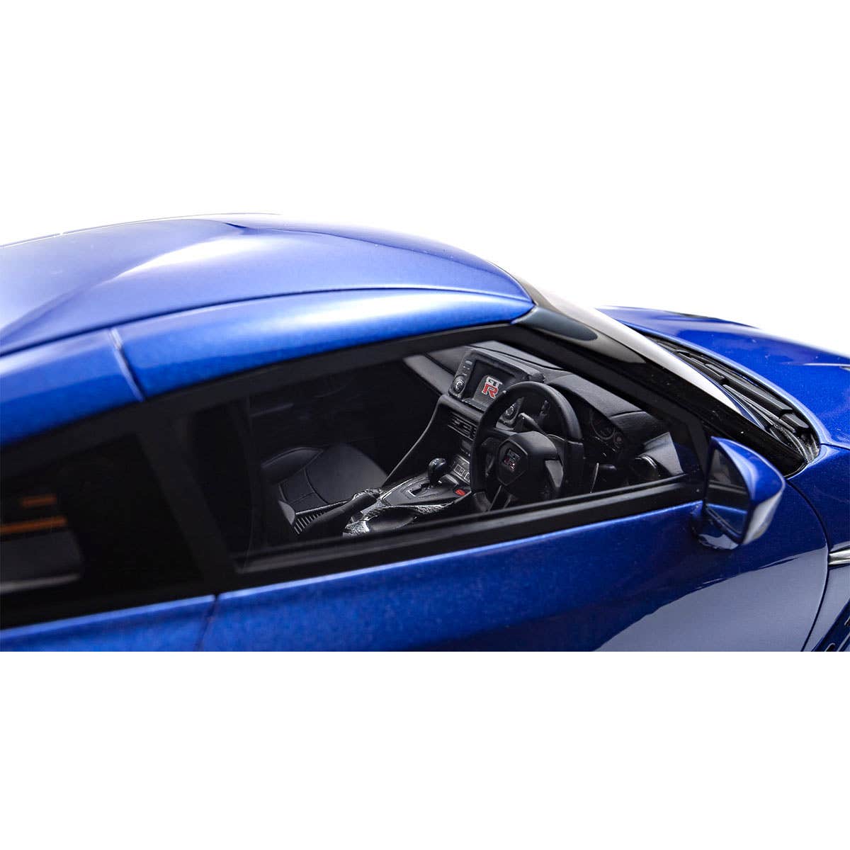 Nissan GT-R  2020 - Blue - 1:18 Scale Resin Model Car
