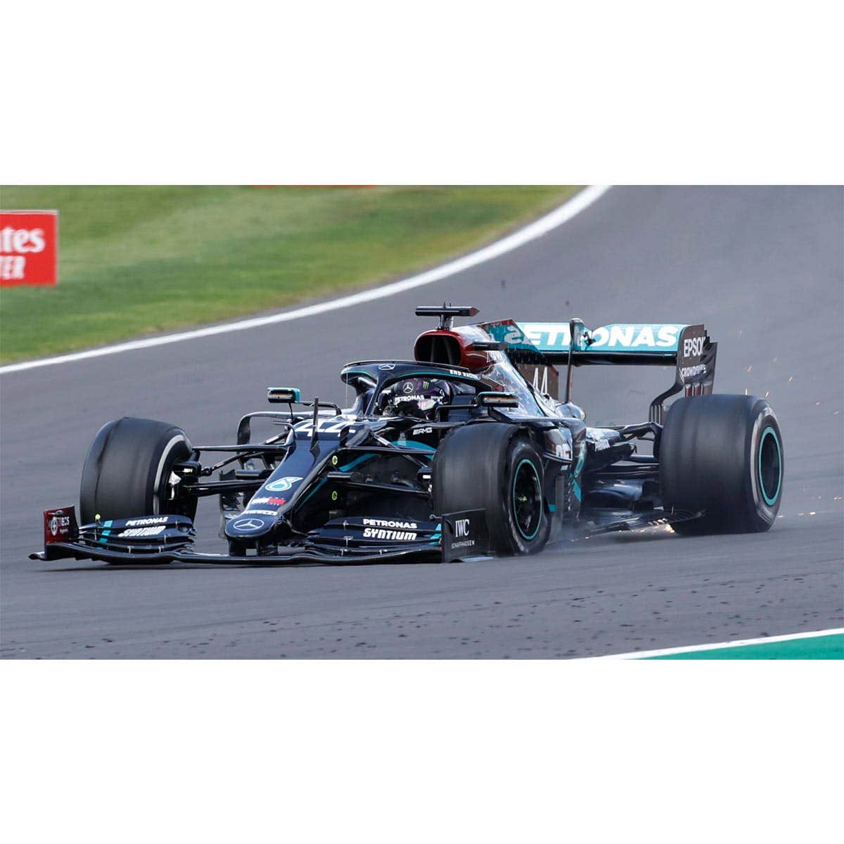 Mercedes-AMG Petronas Formula One Team W12 E Performance - Hamilton - Winner British GP 2021  - 1:18 Scale Diecast Model Car