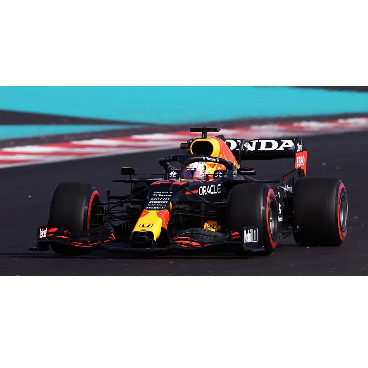 Red Bull Racing Honda RB16B No.33 Red Bull Racing - Winner Abu Dhabi GP 2021 - World Champion Edition With No.1 Board and Pit Board.  Max Verstappen - 1:43 Scale Resin Model Car