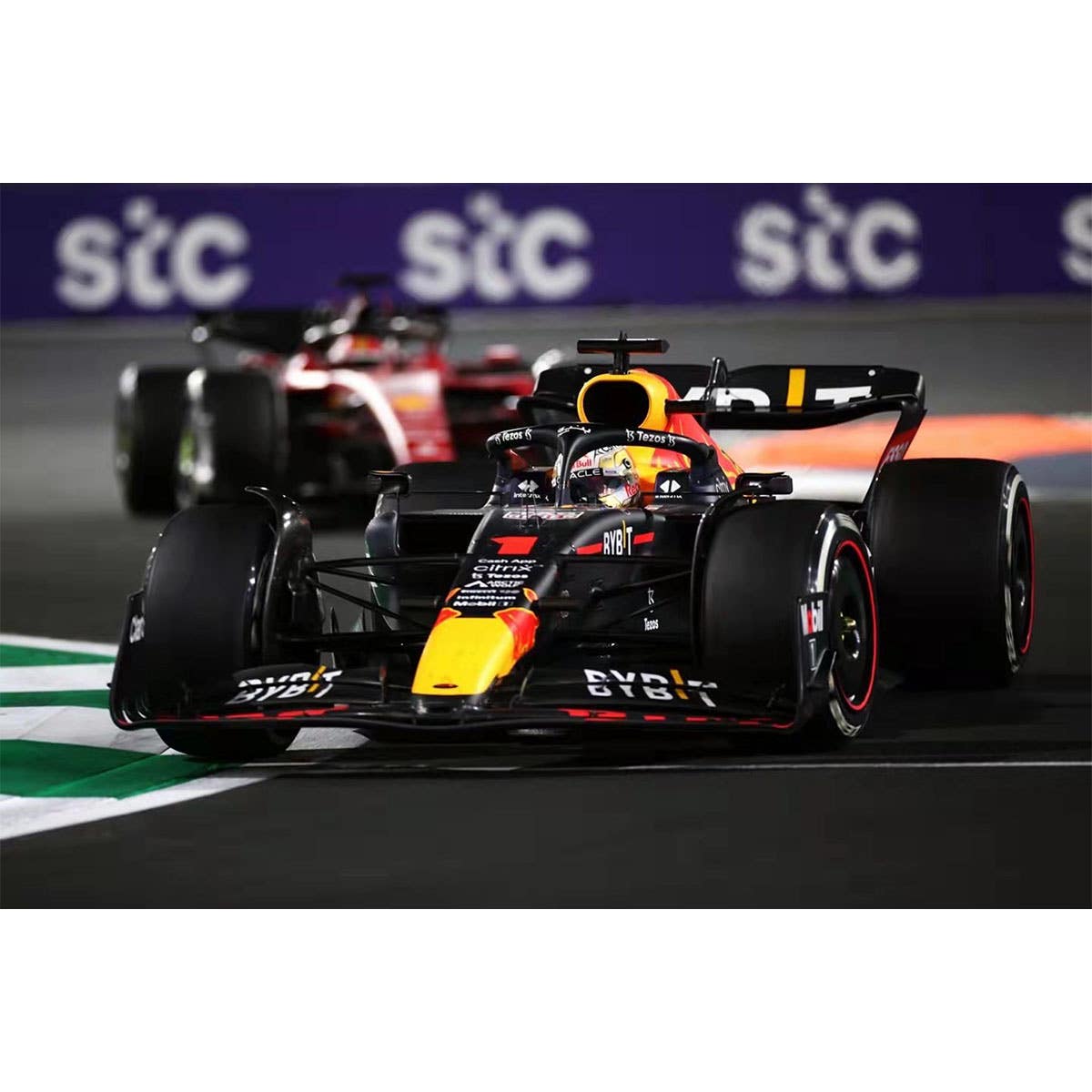 Oracle Red Bull Racing RB18 No.1 Oracle Red Bull Racing - TBC - Max Verstappen - 1:43 Scale Resin Model Car